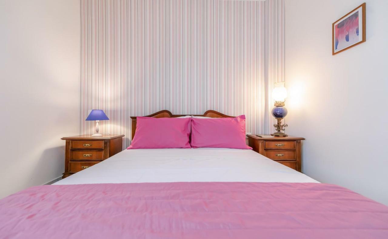 Ina Apartment Kalamaki  Bagian luar foto