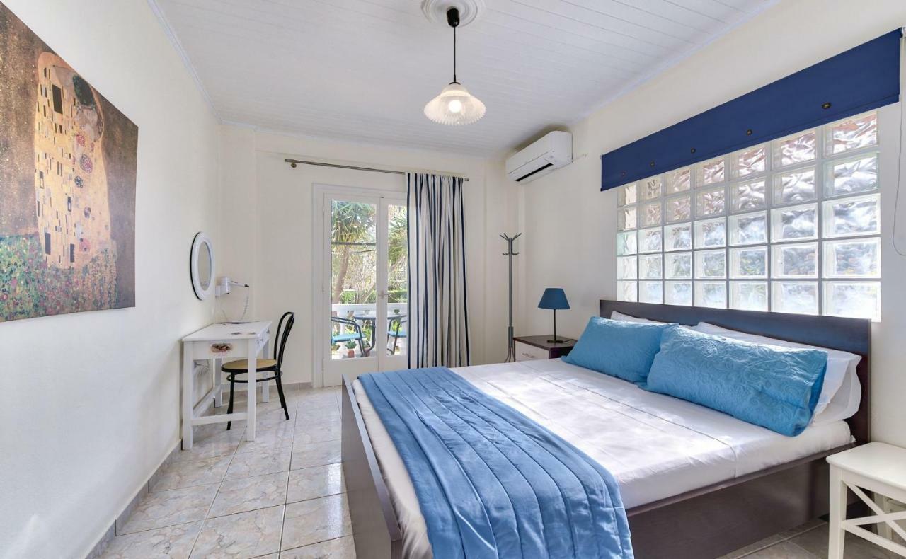 Ina Apartment Kalamaki  Bagian luar foto