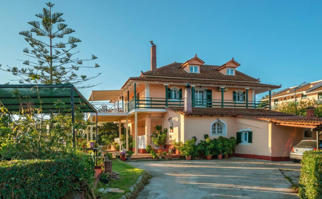 Ina Apartment Kalamaki  Bagian luar foto